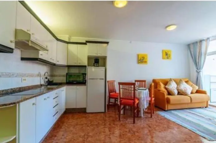 Increible Piso En Tenerife Sur Cristianos Апартаменты